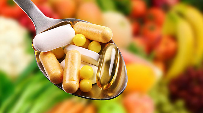 Vitaminpillen in verschiedenen Formen, Farben und Größen - oft versprechen sie mehr, als sie halten können.