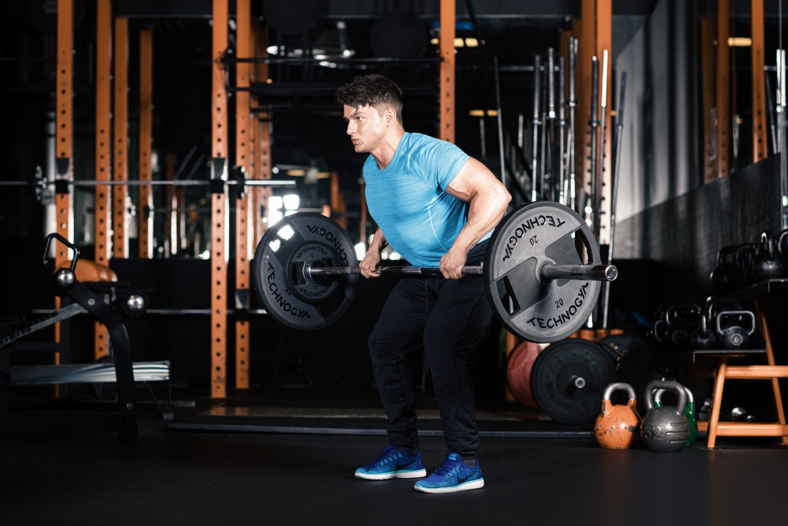 Langhantelrudern Training für den gesamten Rücken