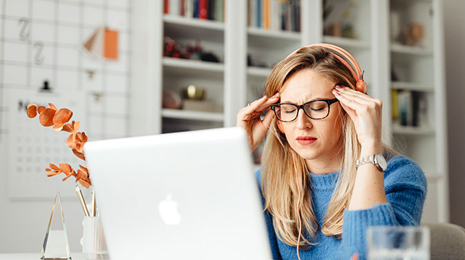 Zu viel Stress kann auf Dauer zu Krankheiten und Unzufriedenheit führen. Daher ist es wichtig, zu wissen wie man mit Stress richtig umgehen kann.