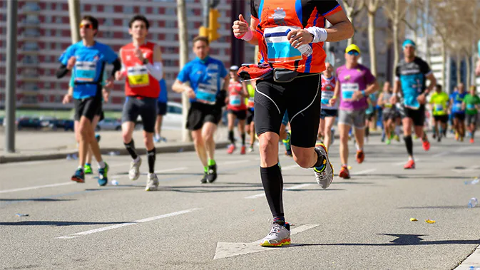 Marathon Lauf in einer Stadt