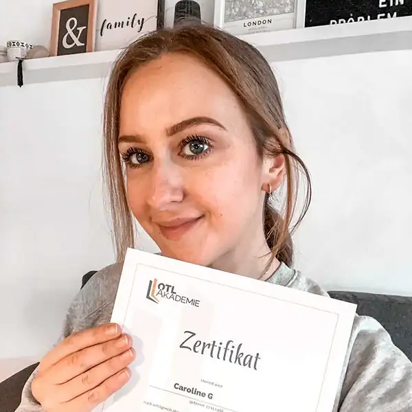 OTL Absolventin Caroline